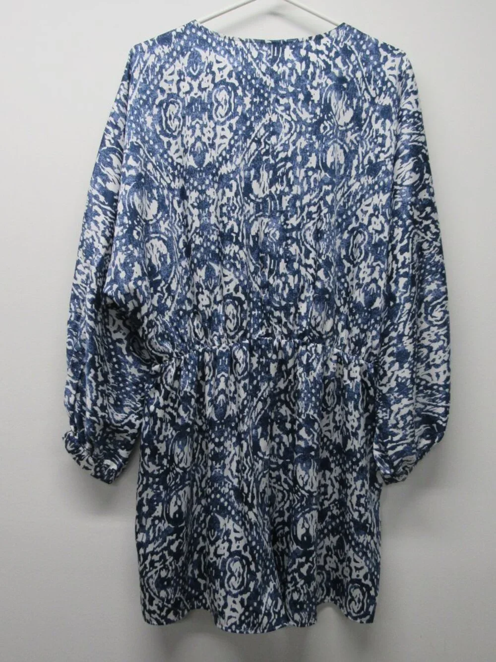 NWT Abercrombie & Fitch Long Sleeve Romper sz L Blue White Ikat Boho Romantic